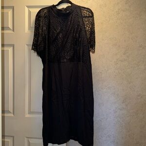 Sheen curve 4X black dress lace top.